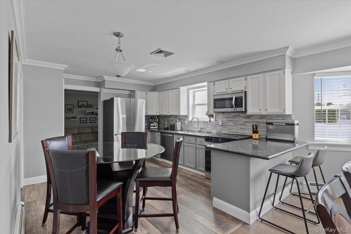 Single Family Loughlin  Suffolk County, NY 11967, MLS-973548-10