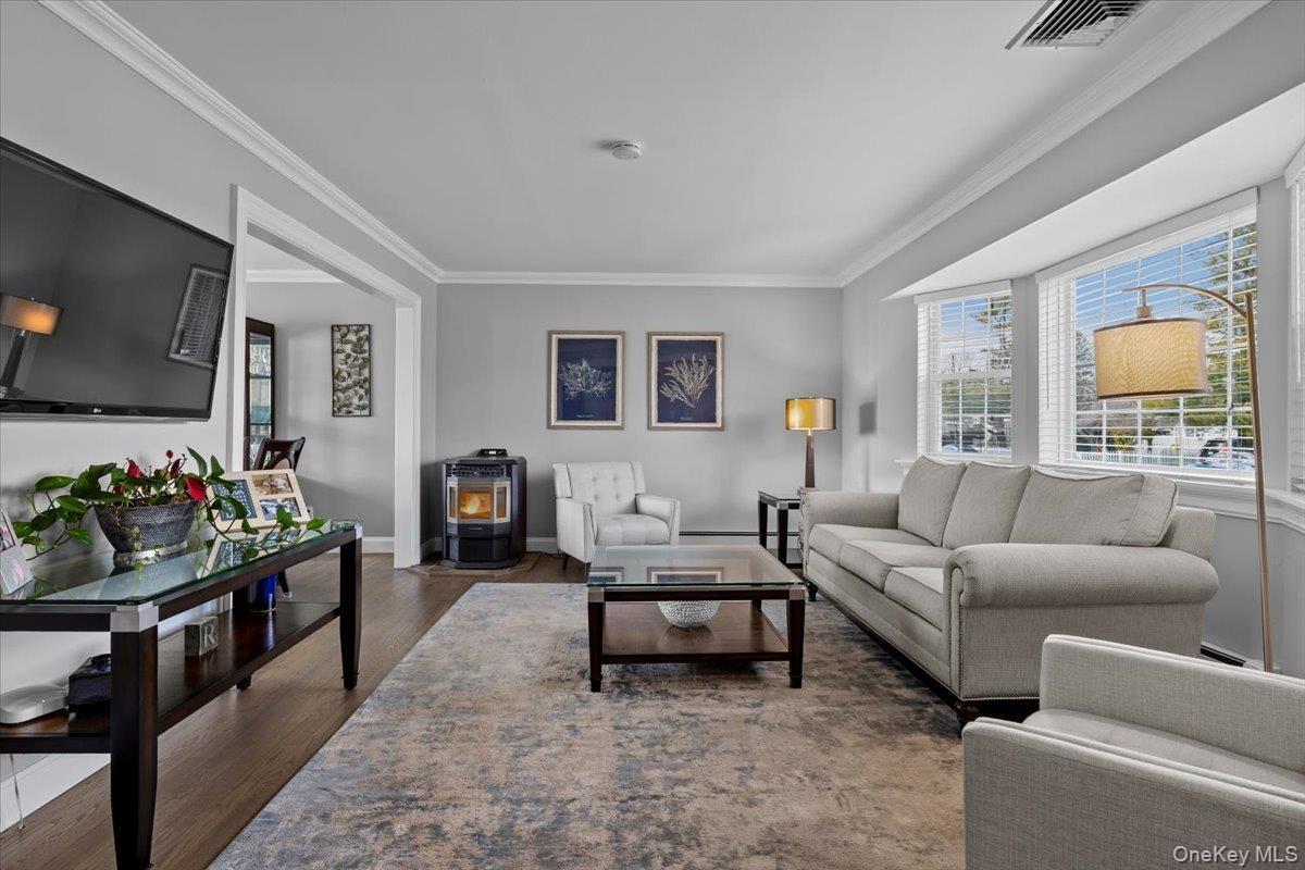 Single Family Loughlin  Suffolk County, NY 11967, MLS-973548-5