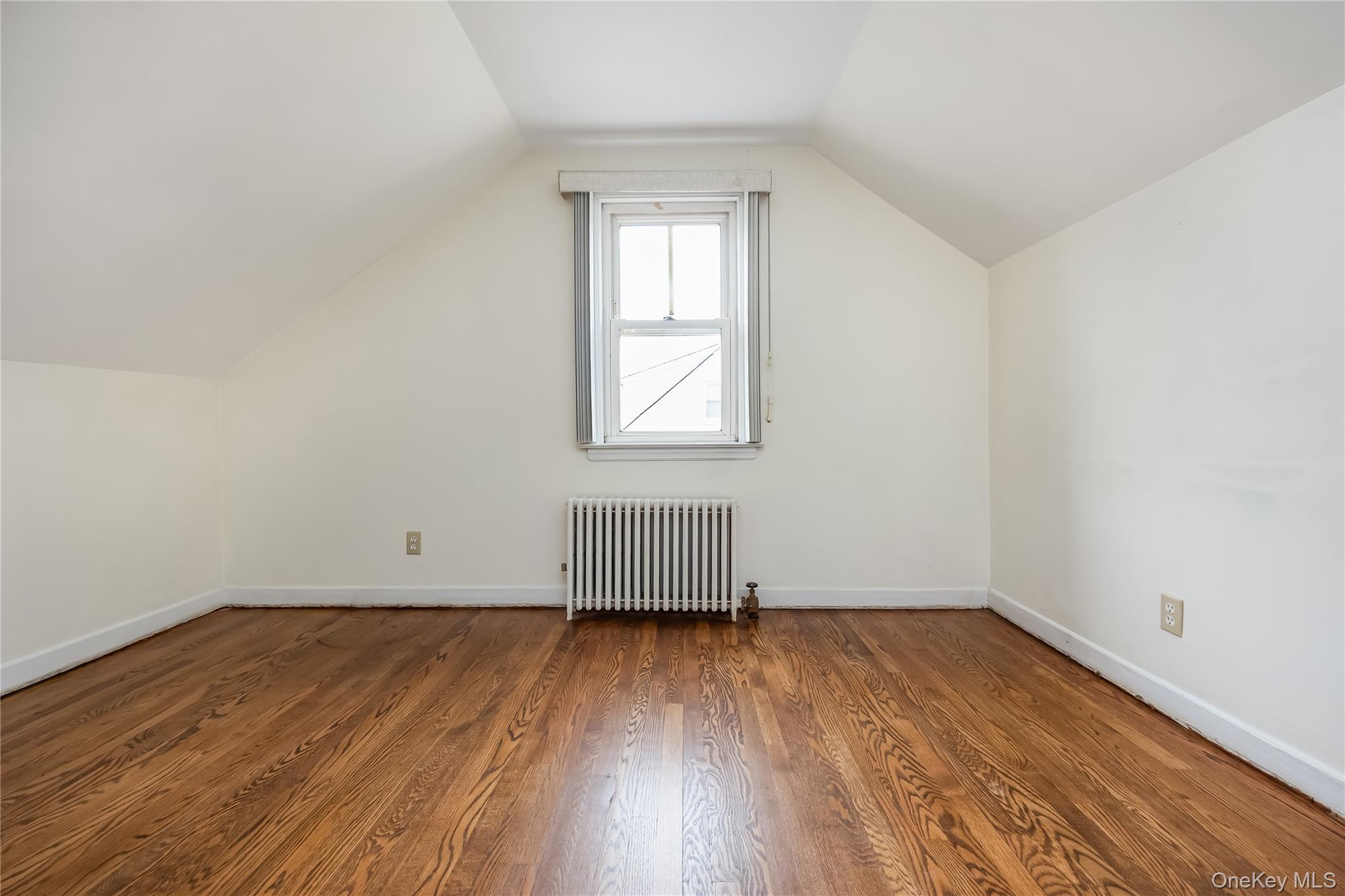 Single Family Greystone  Nassau County, NY 11570, MLS-973549-17