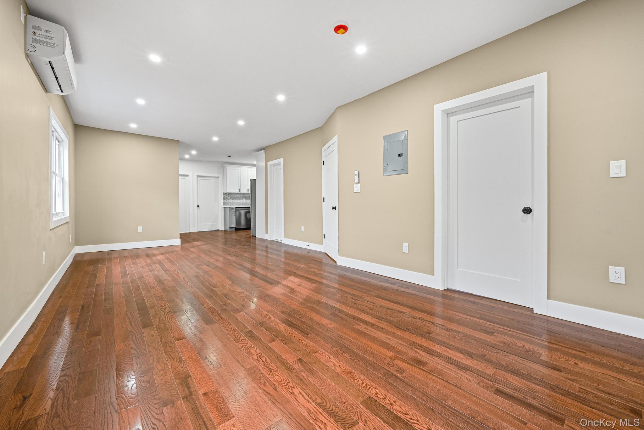 Single Family 104th Queens, NY 11418, MLS-973563-20