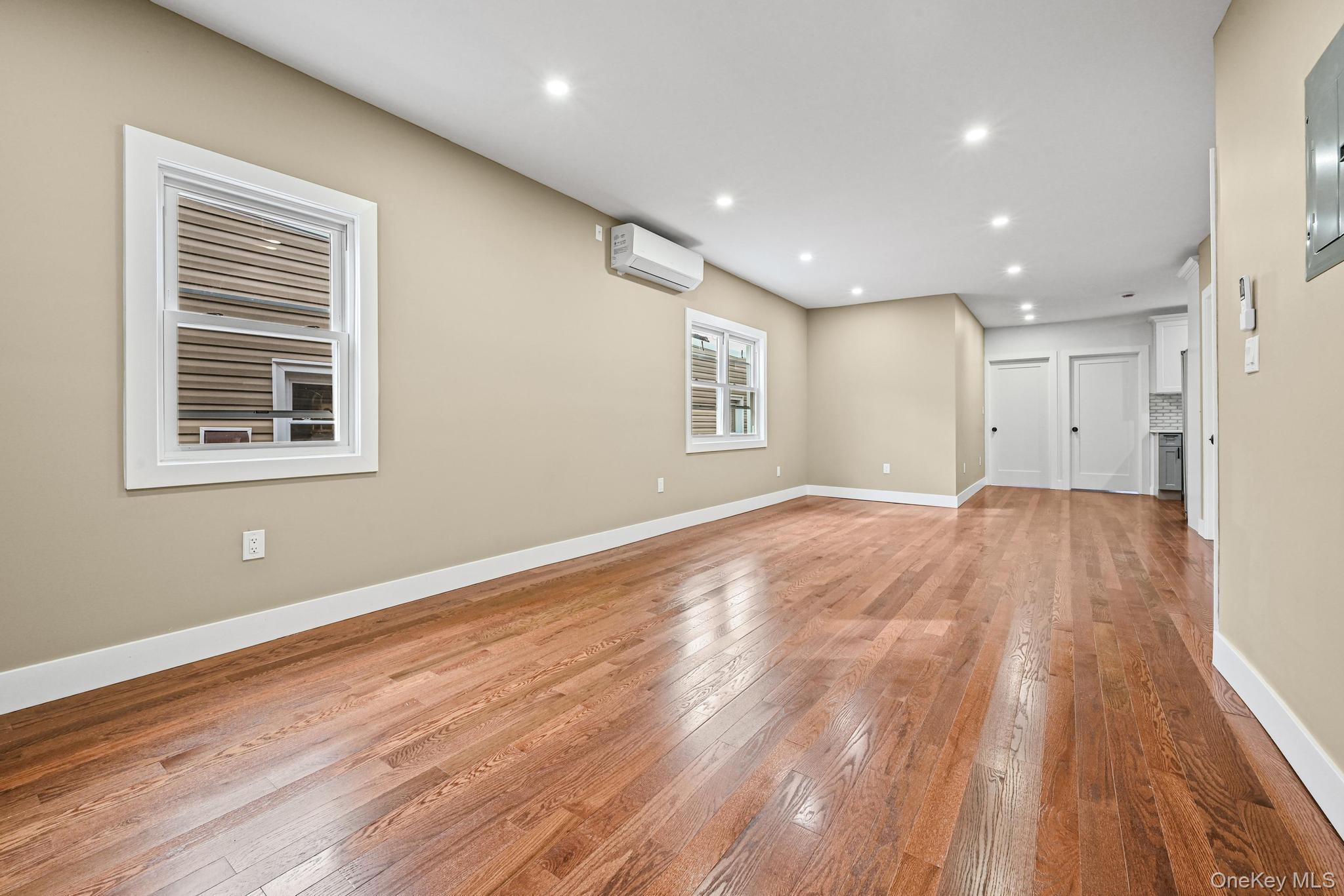 Single Family 104th Queens, NY 11418, MLS-973563-26