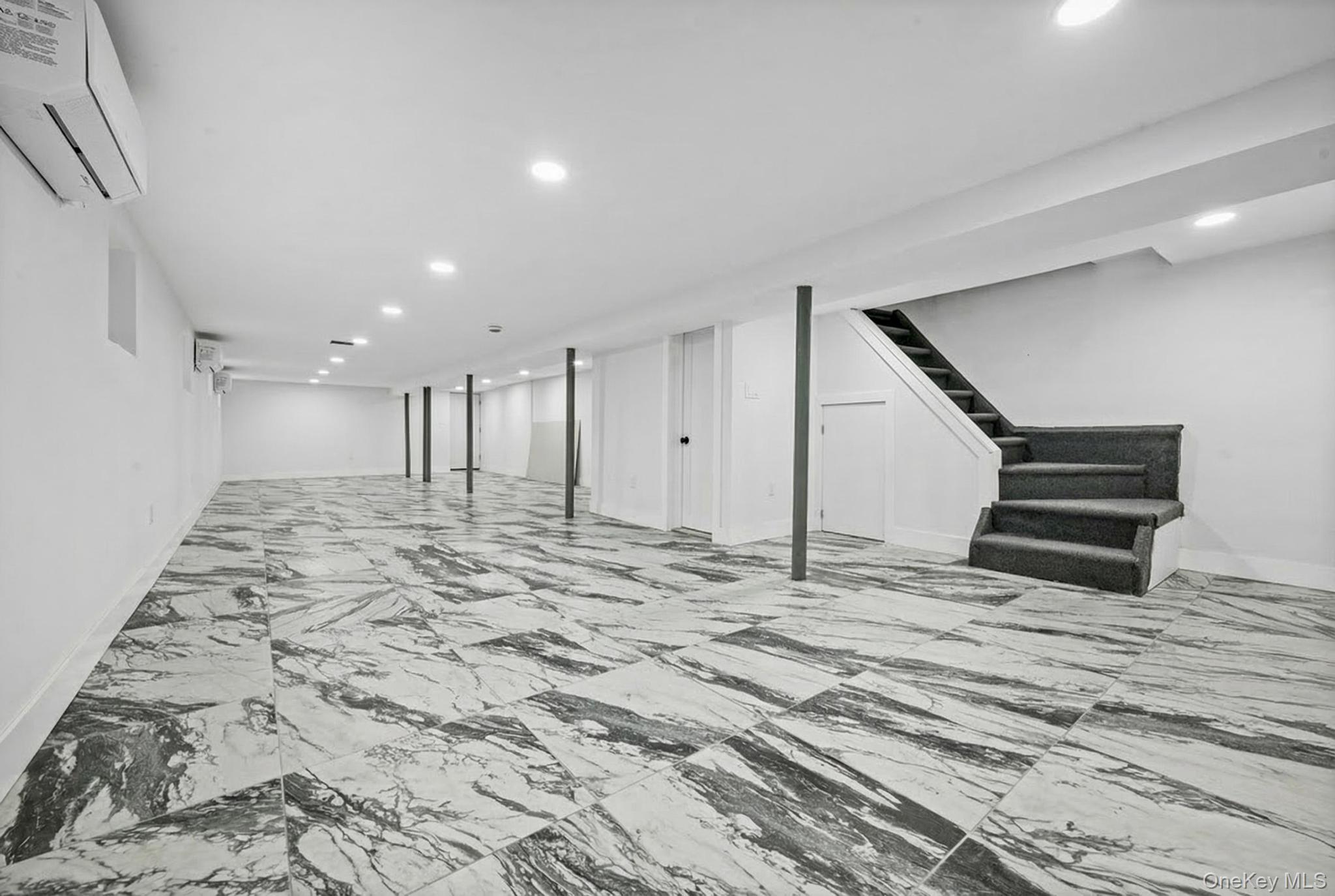 Single Family 104th Queens, NY 11418, MLS-973563-8