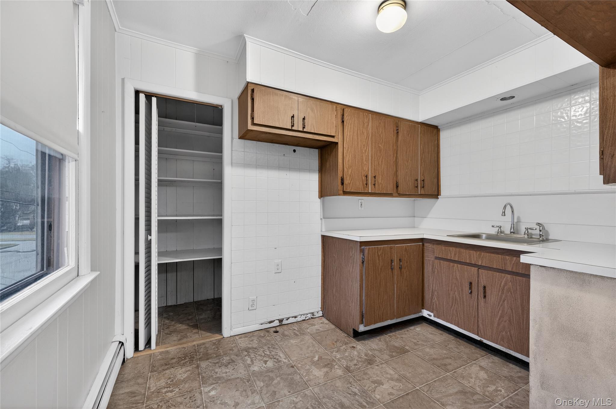 Single Family 24th  Suffolk County, NY 11746, MLS-973567-24