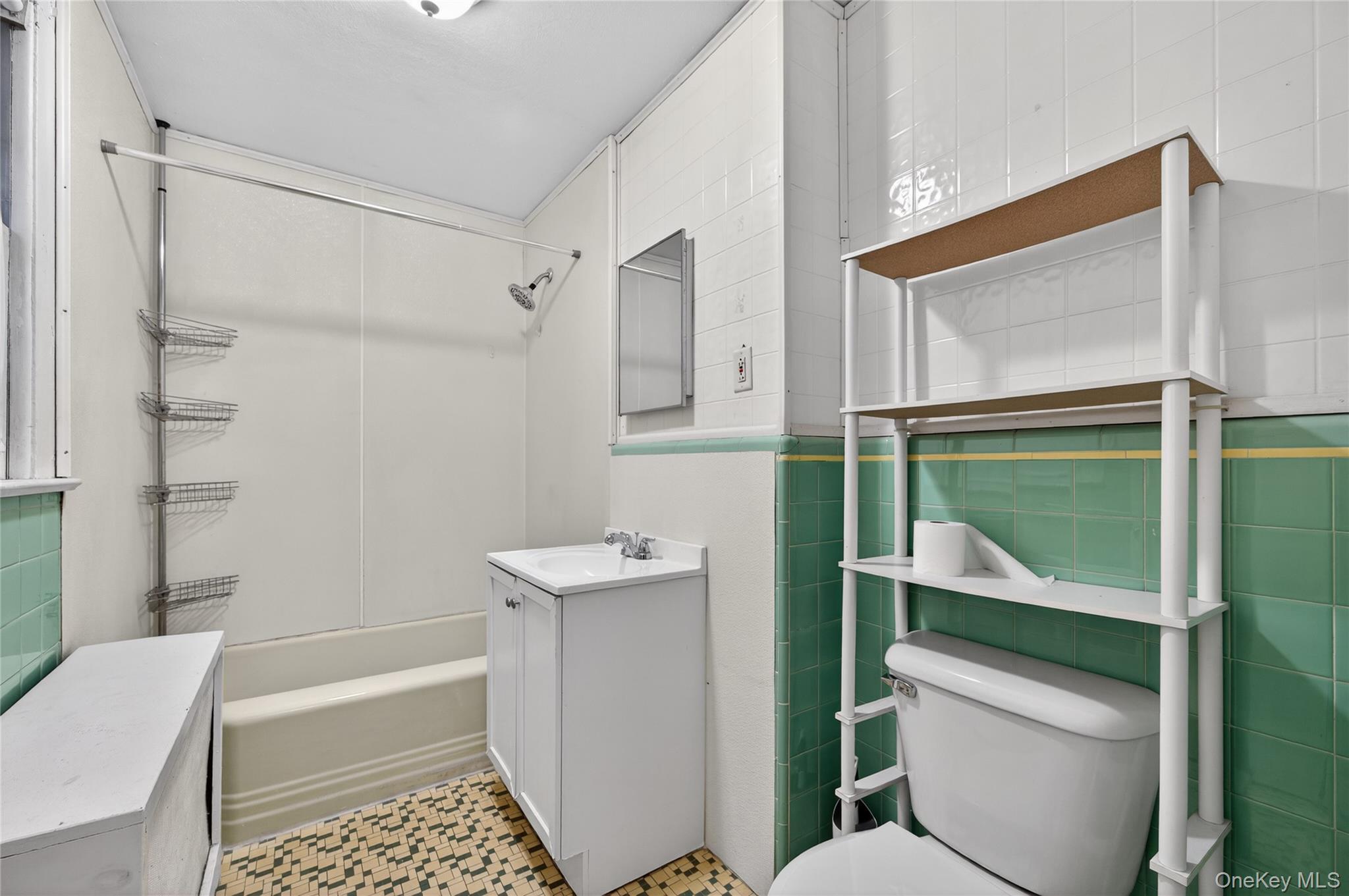 Single Family 24th  Suffolk County, NY 11746, MLS-973567-25