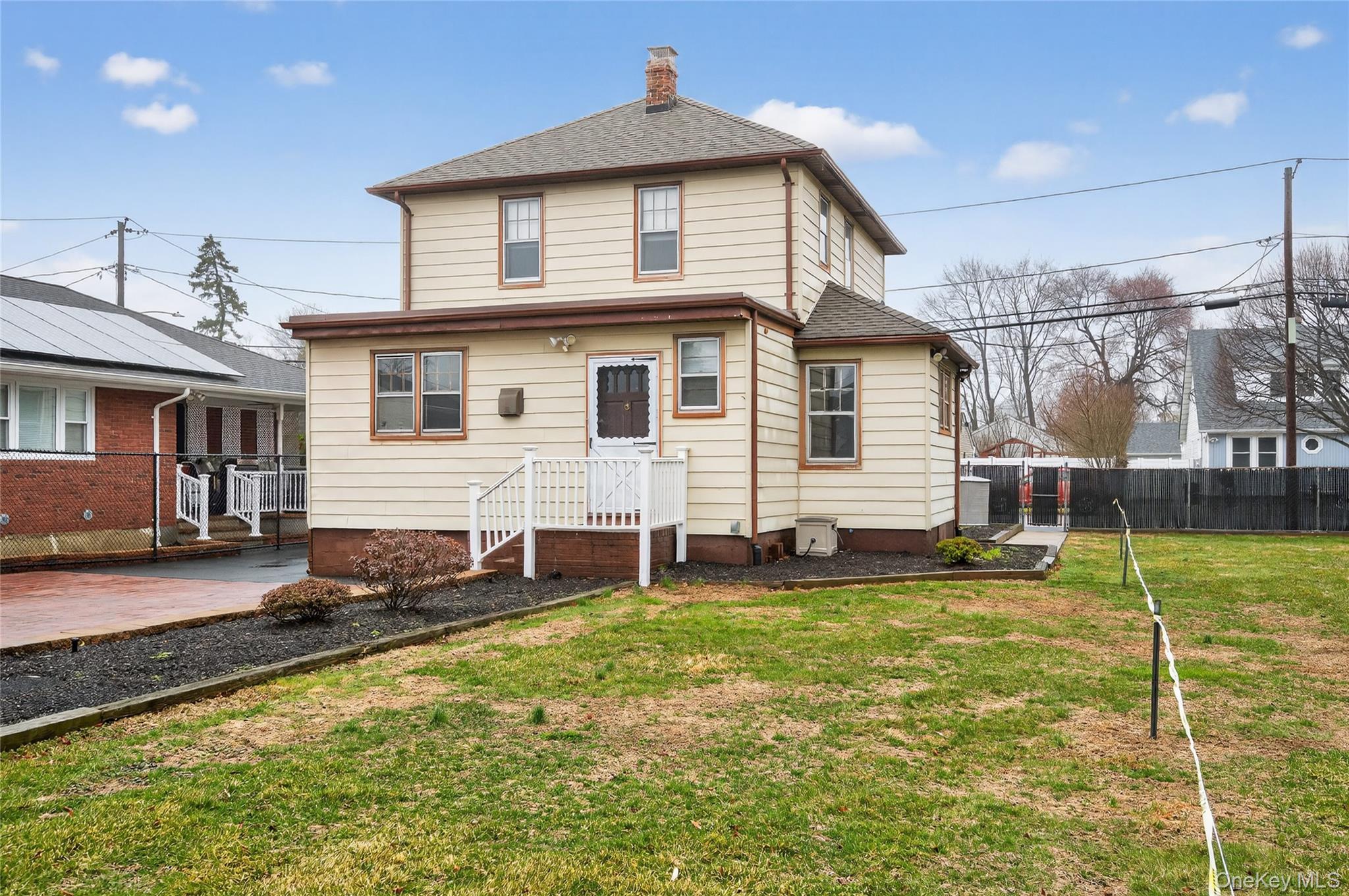 Single Family 24th  Suffolk County, NY 11746, MLS-973567-29