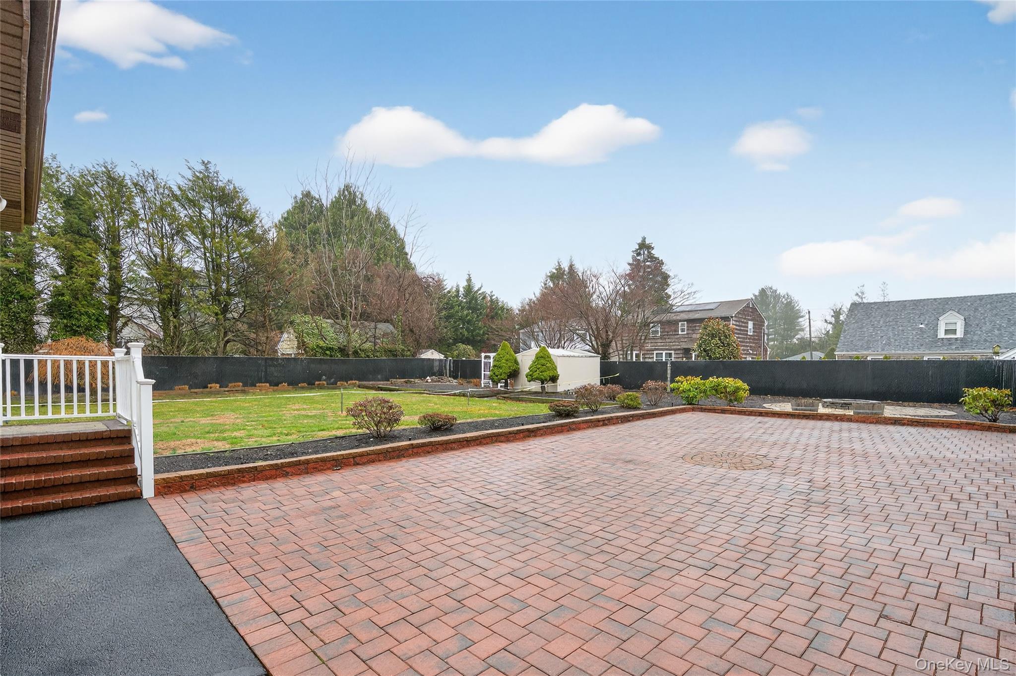 Single Family 24th  Suffolk County, NY 11746, MLS-973567-31