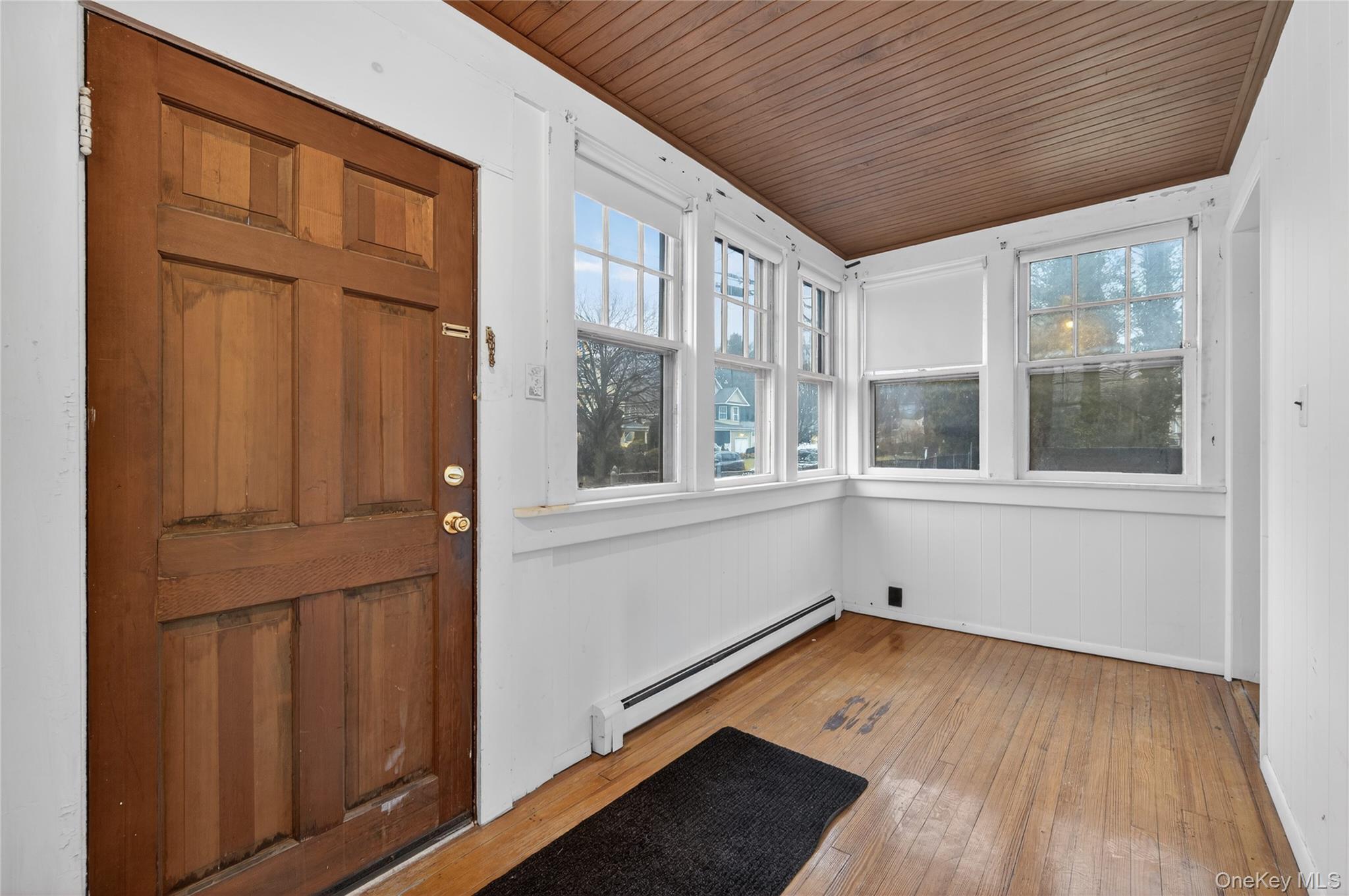 Single Family 24th  Suffolk County, NY 11746, MLS-973567-4