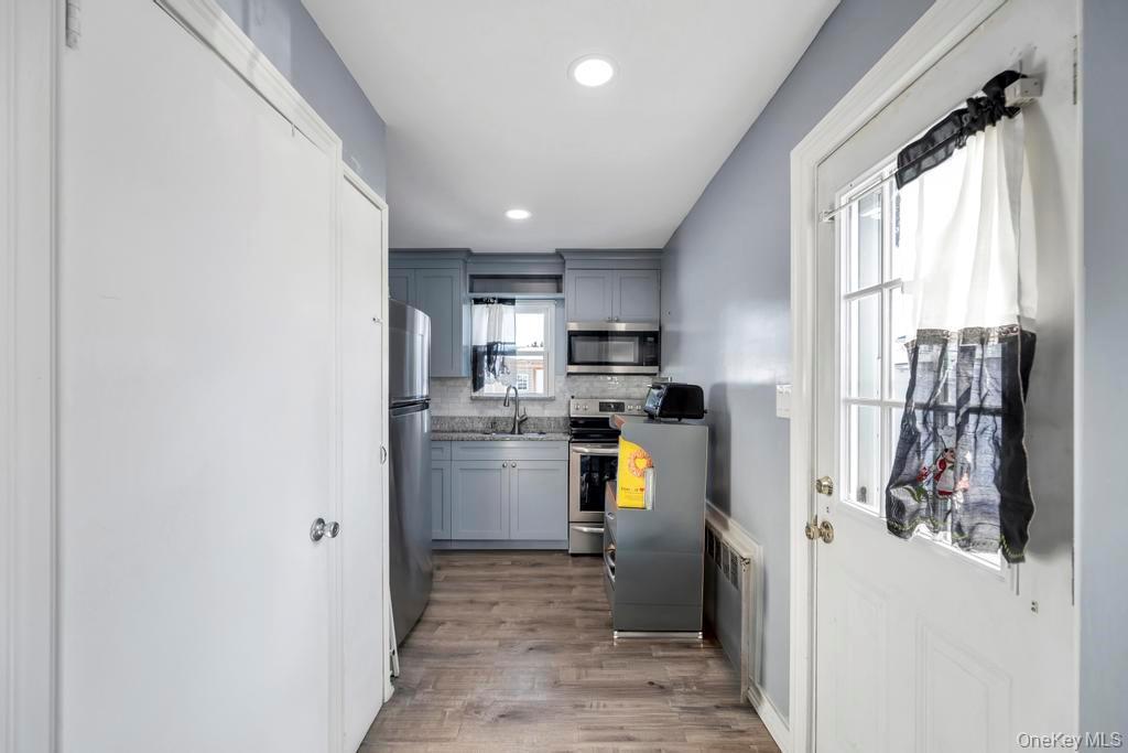 Single Family 5th  Suffolk County, NY 11706, MLS-973576-11