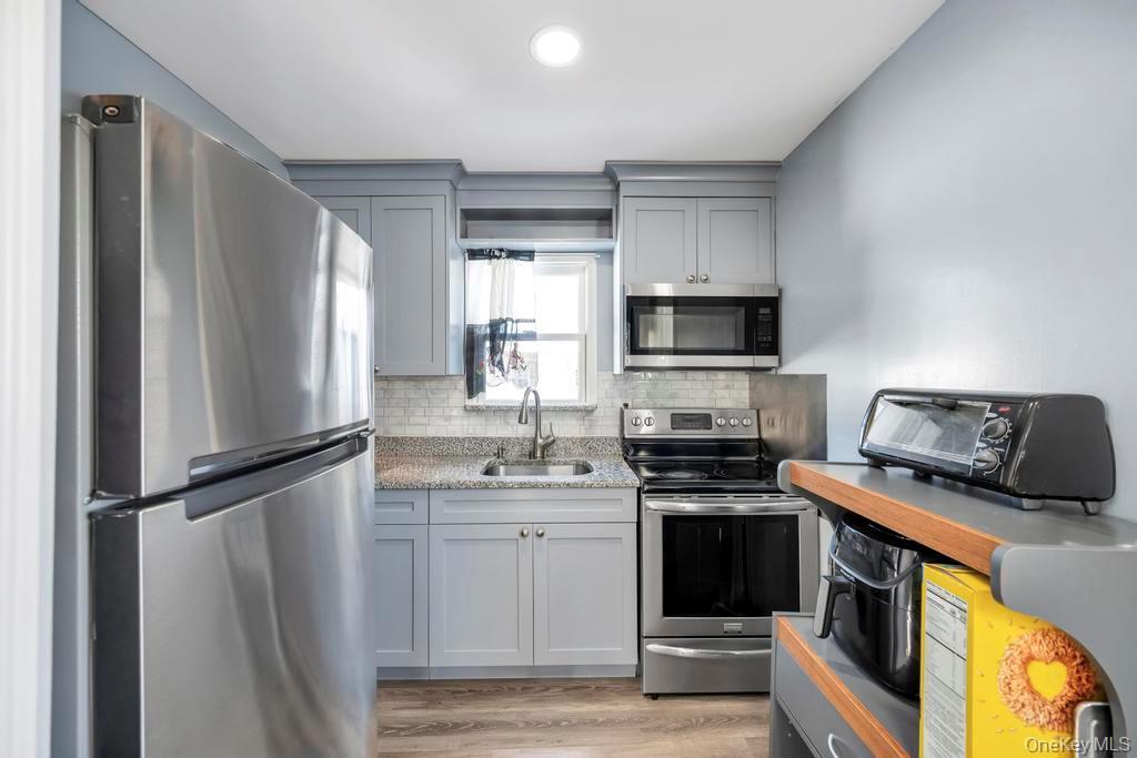 Single Family 5th  Suffolk County, NY 11706, MLS-973576-13