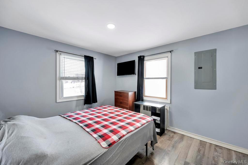 Single Family 5th  Suffolk County, NY 11706, MLS-973576-16