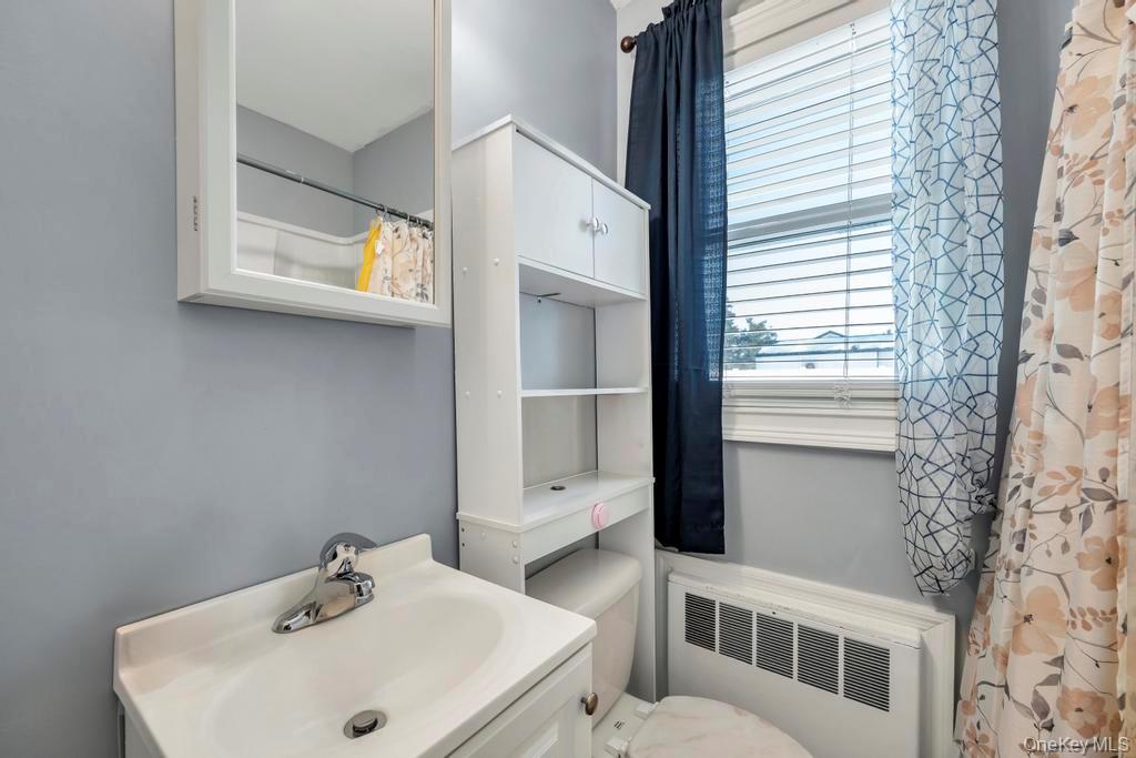 Single Family 5th  Suffolk County, NY 11706, MLS-973576-18