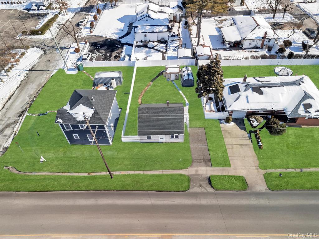 Single Family 5th  Suffolk County, NY 11706, MLS-973576-4