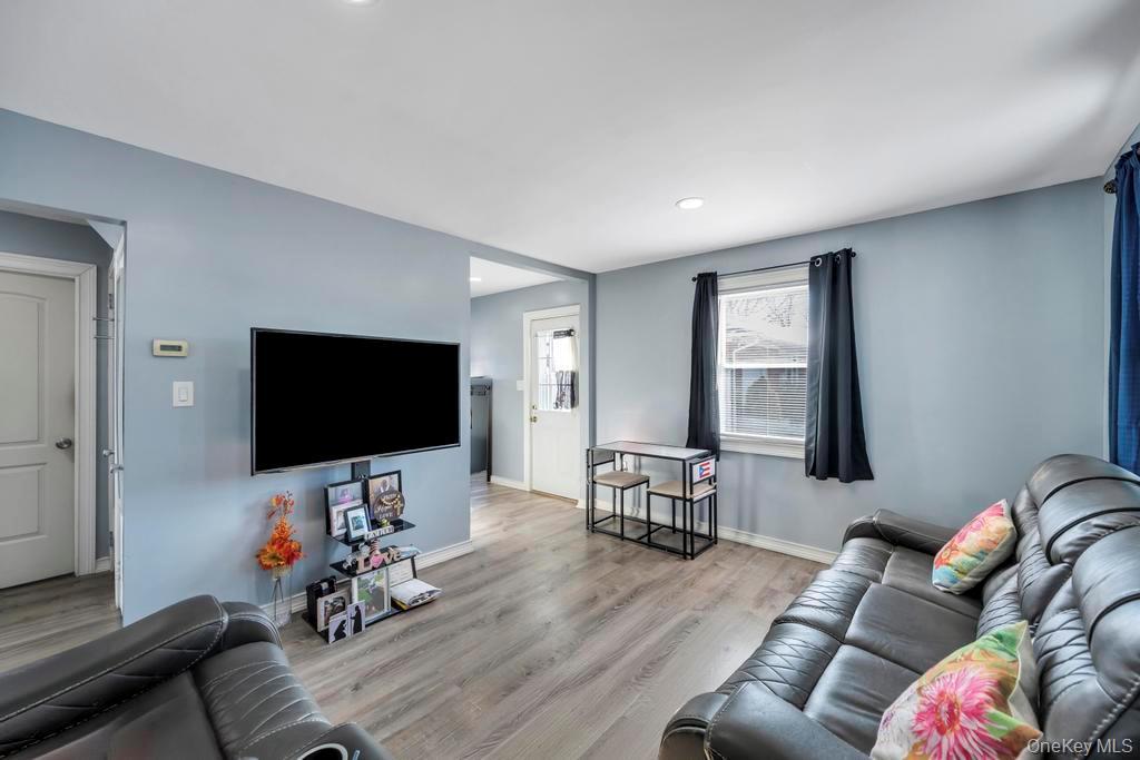 Single Family 5th  Suffolk County, NY 11706, MLS-973576-9