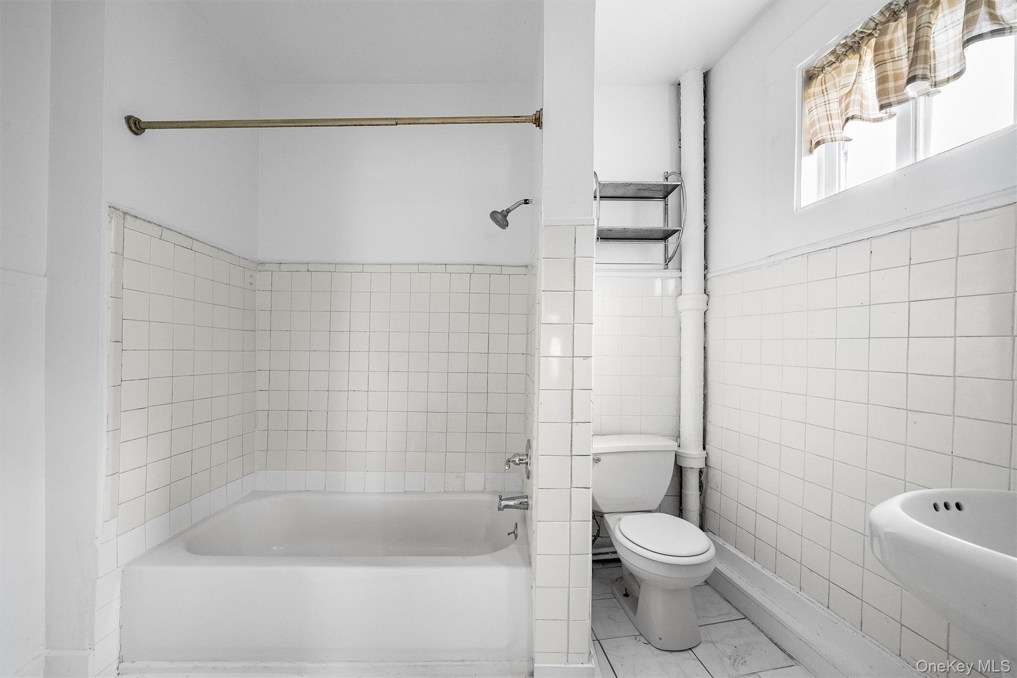 Single Family Secor  Westchester County, NY 10562, MLS-973596-15