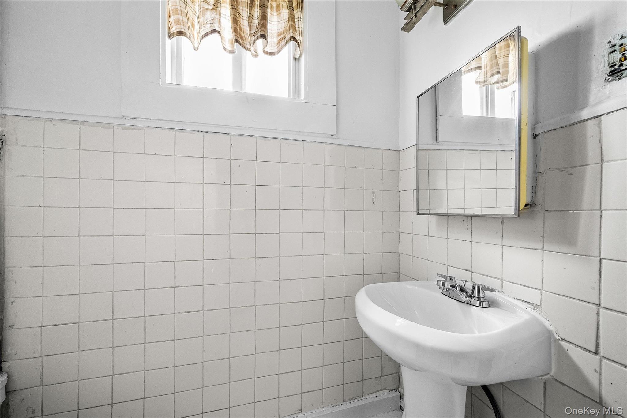 Single Family Secor  Westchester County, NY 10562, MLS-973596-16