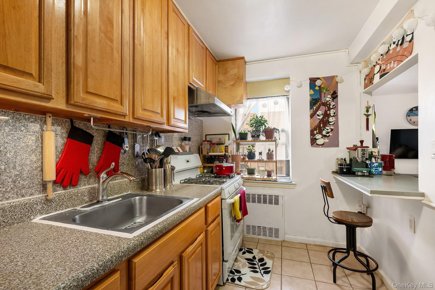 Coop 71st  Brooklyn, NY 11209, MLS-973599-5