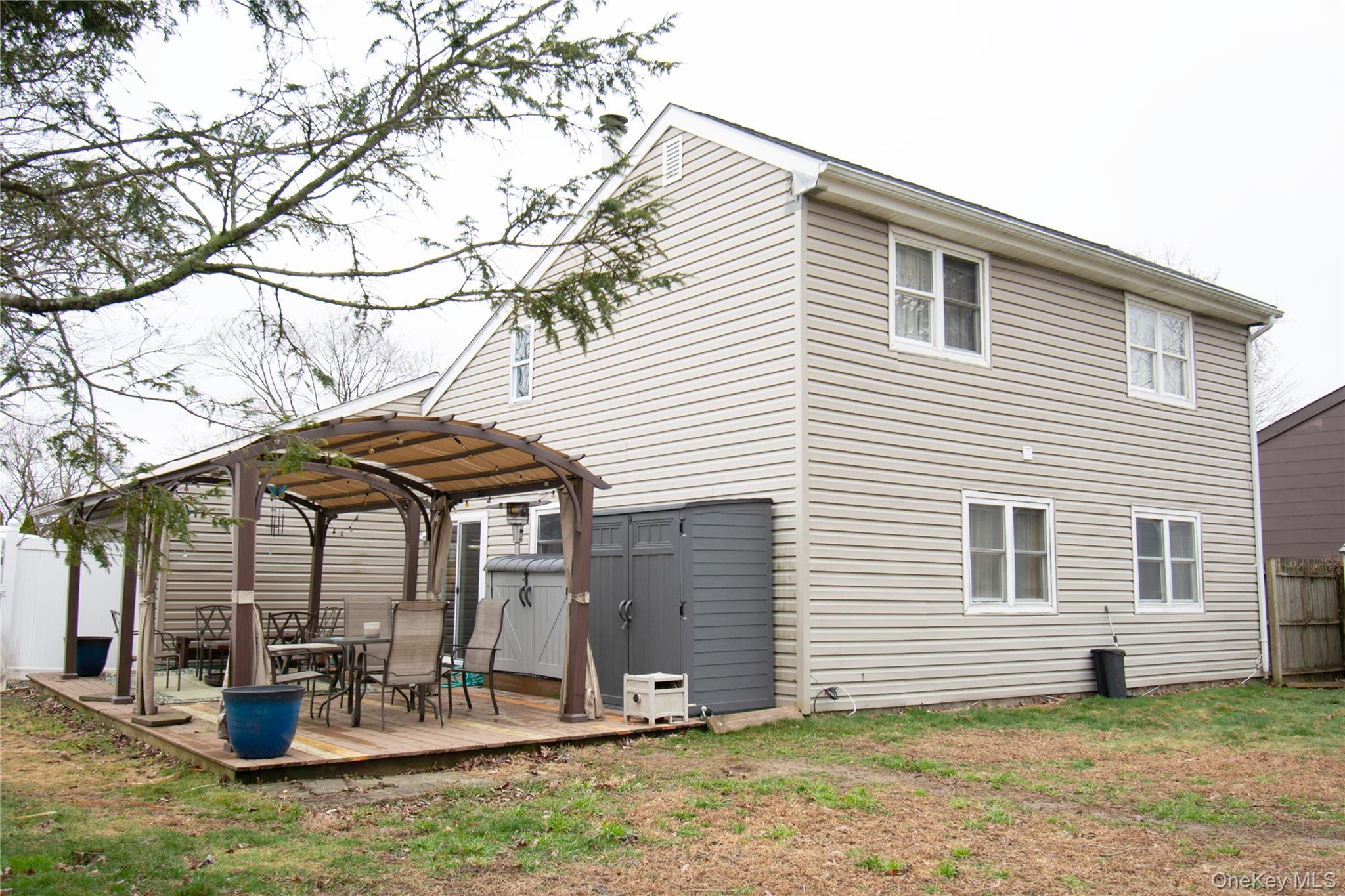 Single Family Narragansett  Suffolk County, NY 11763, MLS-973608-15