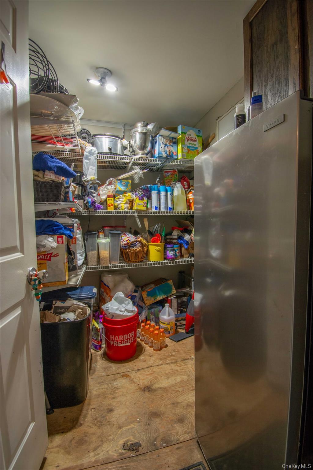 Single Family Narragansett  Suffolk County, NY 11763, MLS-973608-17