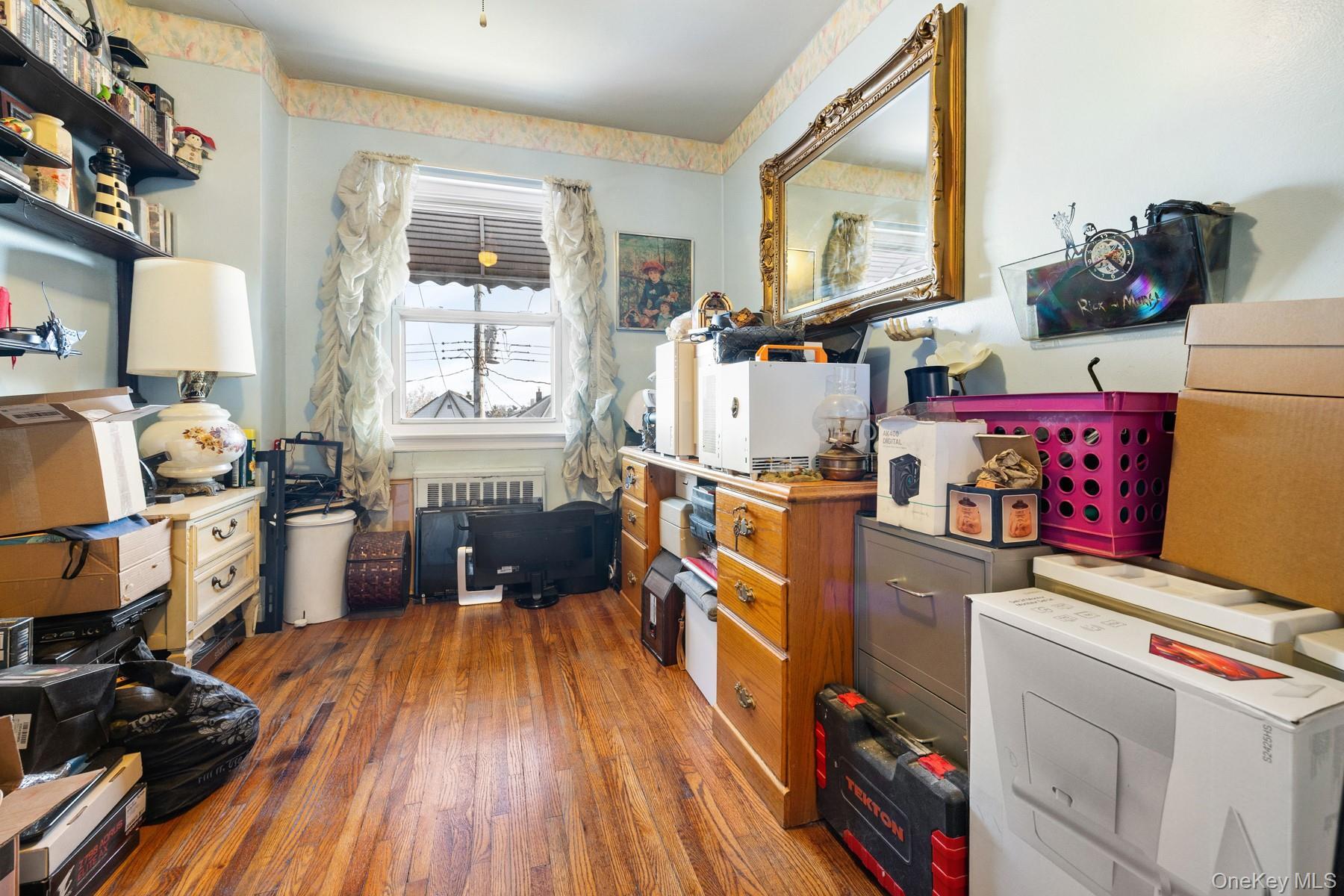 Single Family Hammersley Bronx, NY 10469, MLS-973618-9