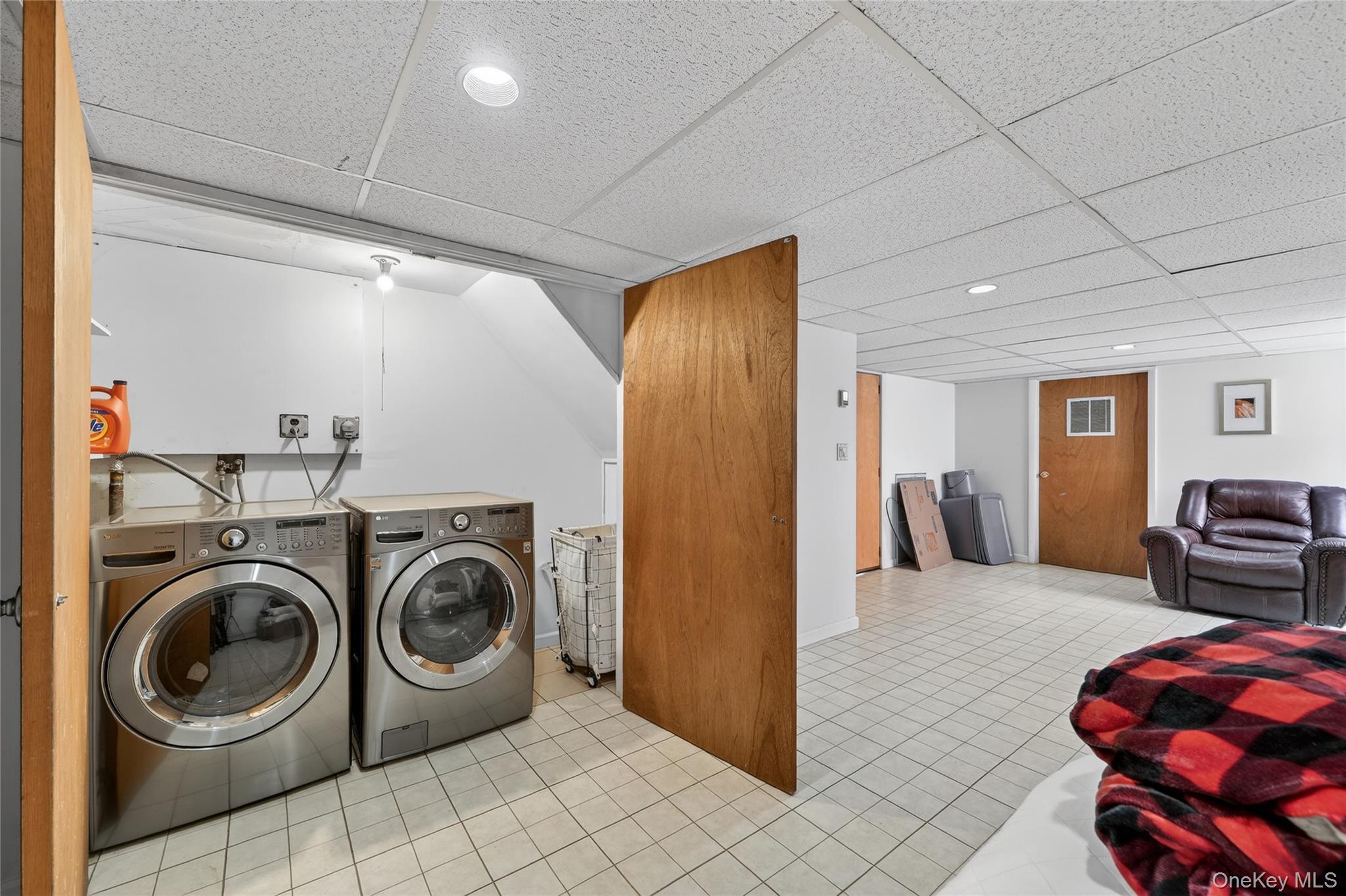 Single Family Highland  Westchester County, NY 10562, MLS-973663-26