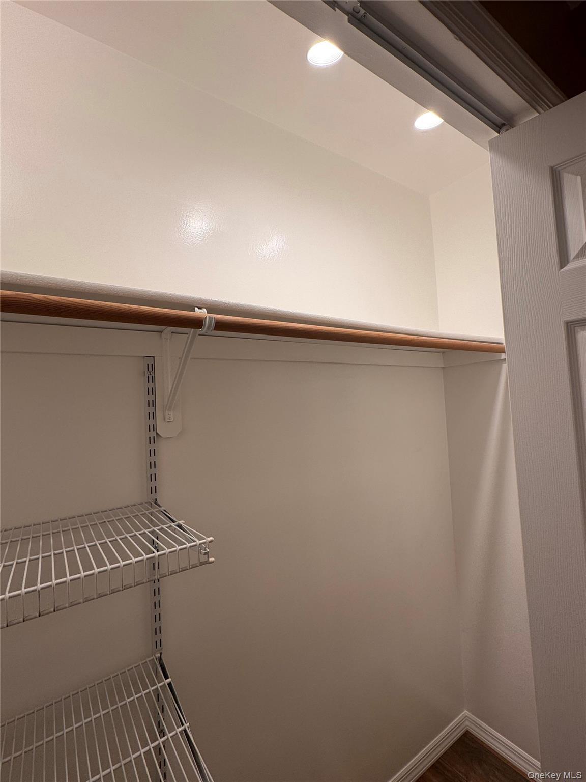 Condo Bass  Suffolk County, NY 11949, MLS-973680-38