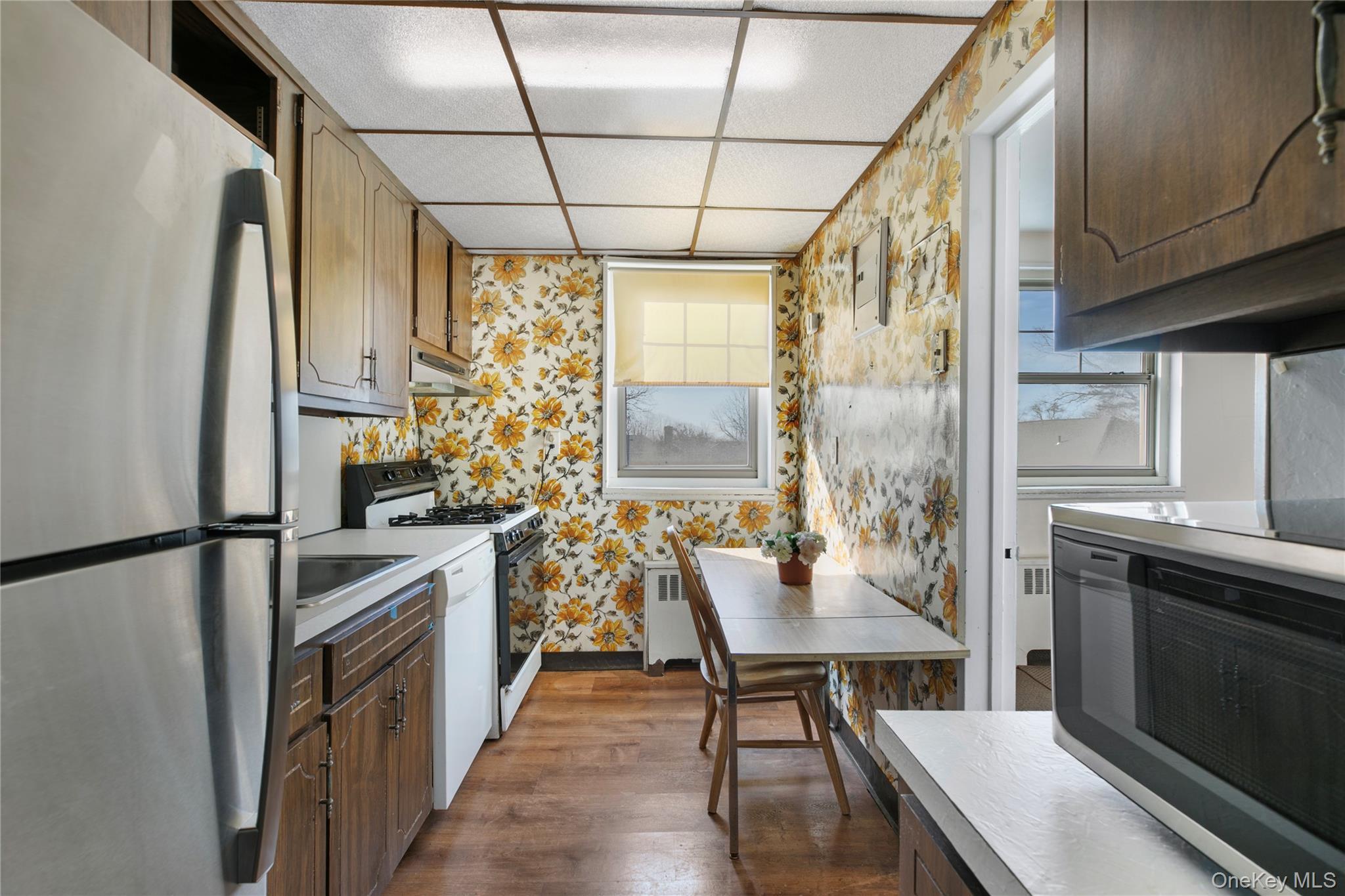 Coop 61st Ave  Queens, NY 11362, MLS-973683-3