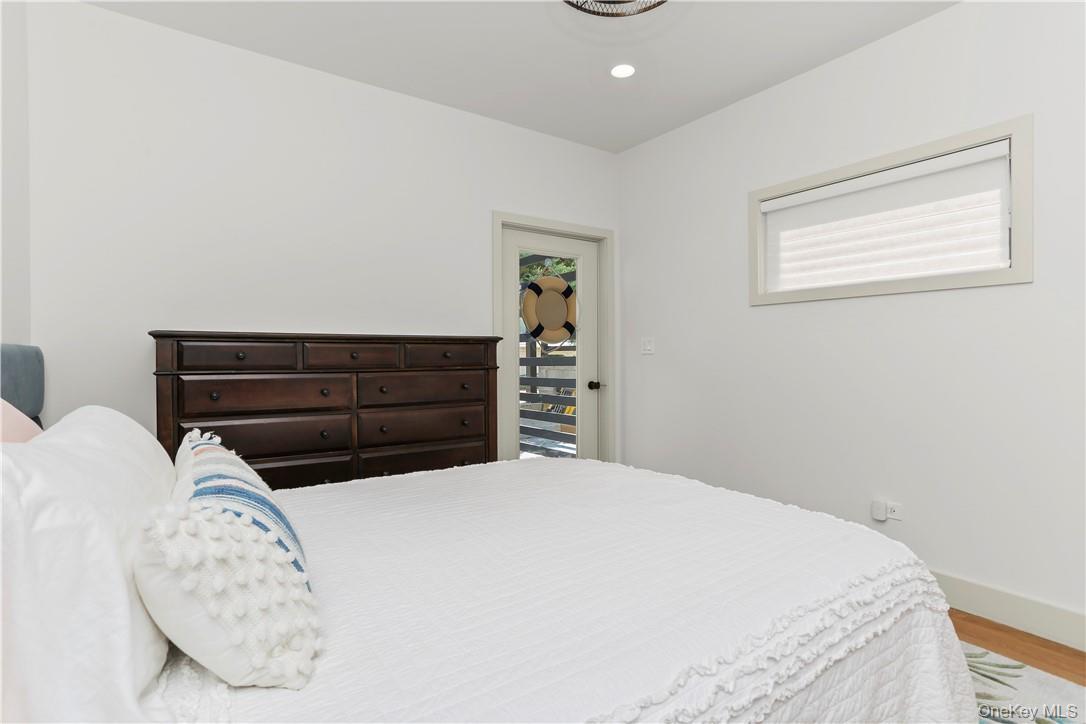 Single Family Rochelle Bronx, NY 10464, MLS-973685-13