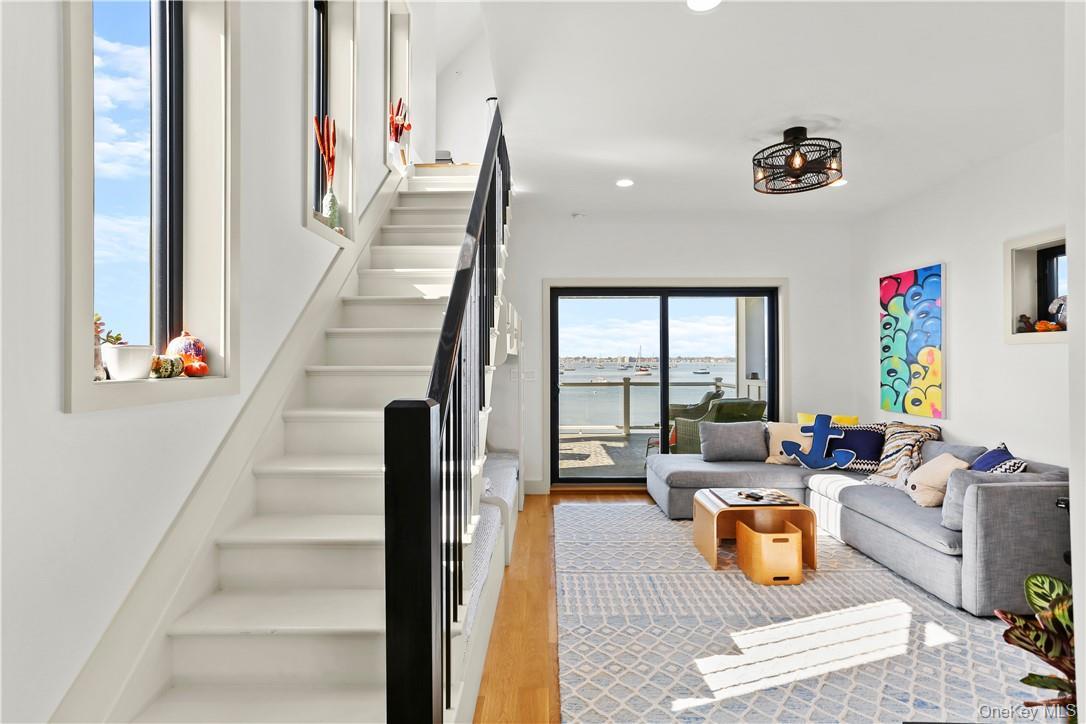 Single Family Rochelle Bronx, NY 10464, MLS-973685-14