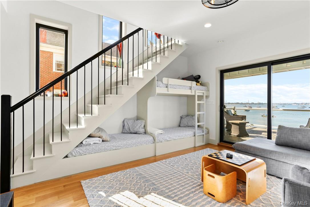 Single Family Rochelle Bronx, NY 10464, MLS-973685-15