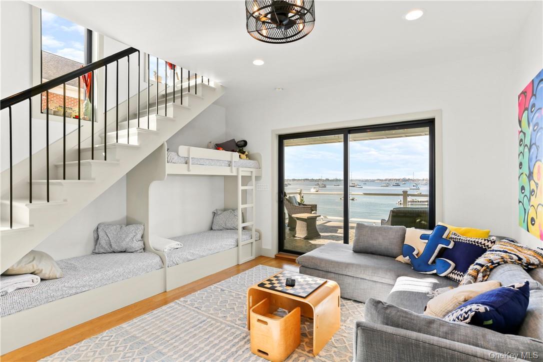 Single Family Rochelle Bronx, NY 10464, MLS-973685-18