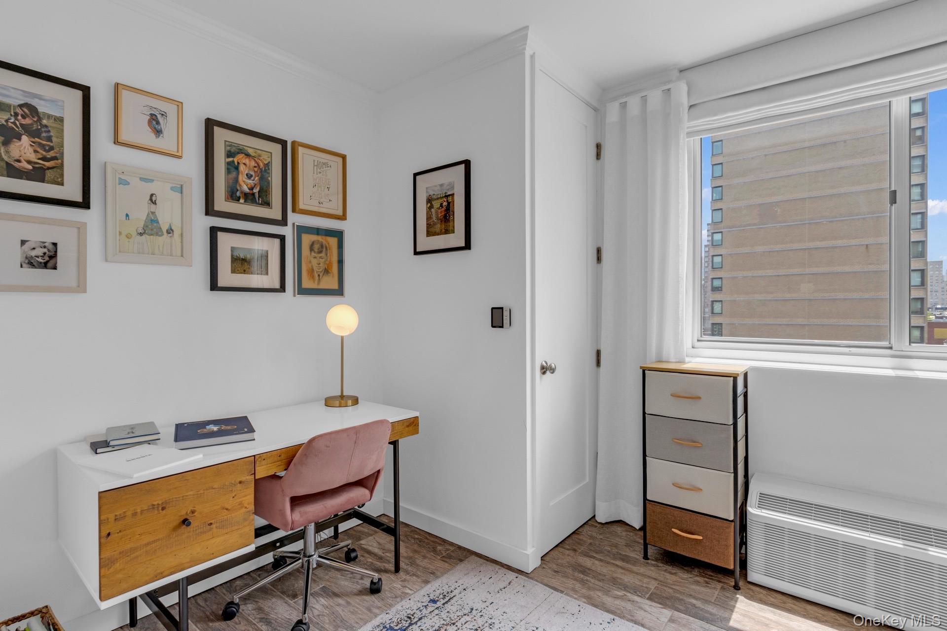 Coop 93rd  Manhattan, NY 10128, MLS-973703-24