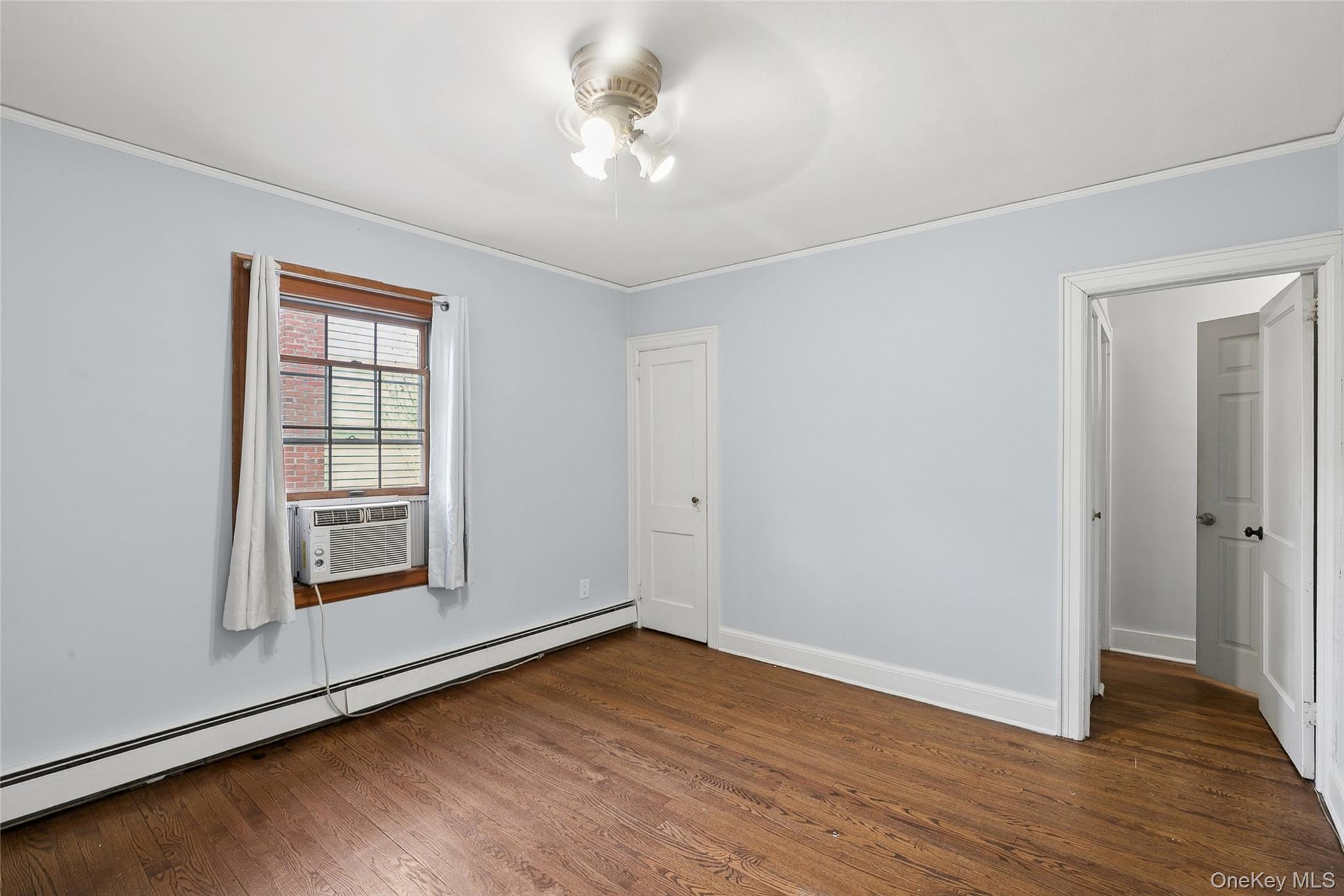 Single Family Hazelwood  Suffolk County, NY 11743, MLS-973710-14