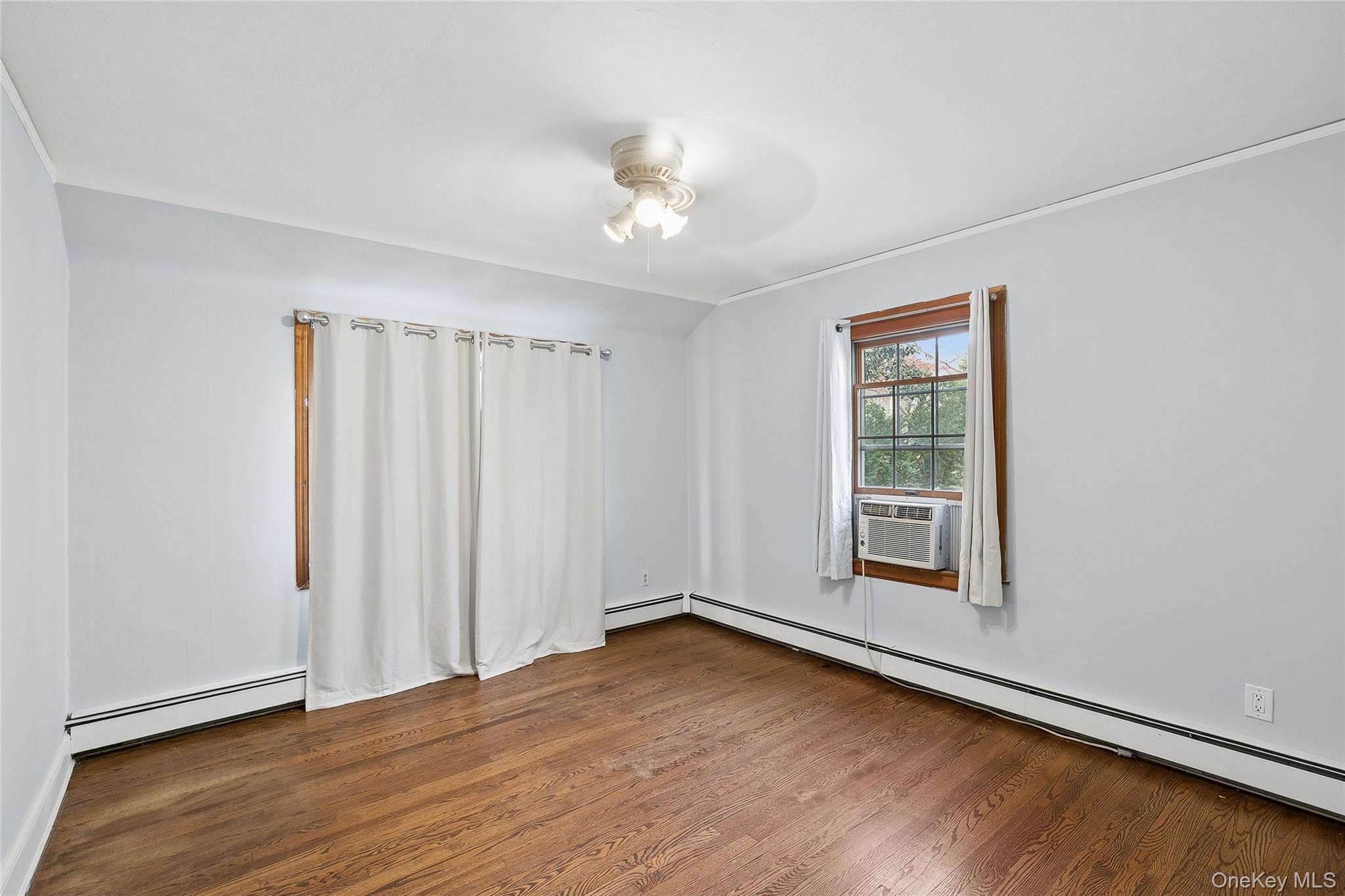 Single Family Hazelwood  Suffolk County, NY 11743, MLS-973710-15