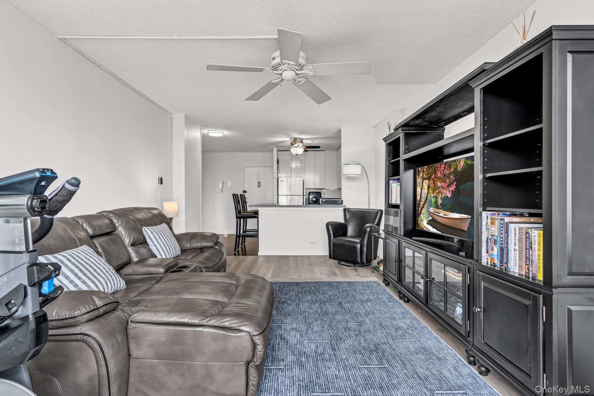 Coop 93rd Manhattan, NY 10128, MLS-973712-7