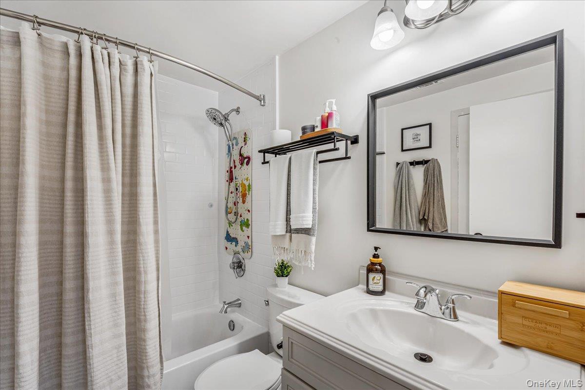 Condo Skyline  Suffolk County, NY 11727, MLS-973743-14