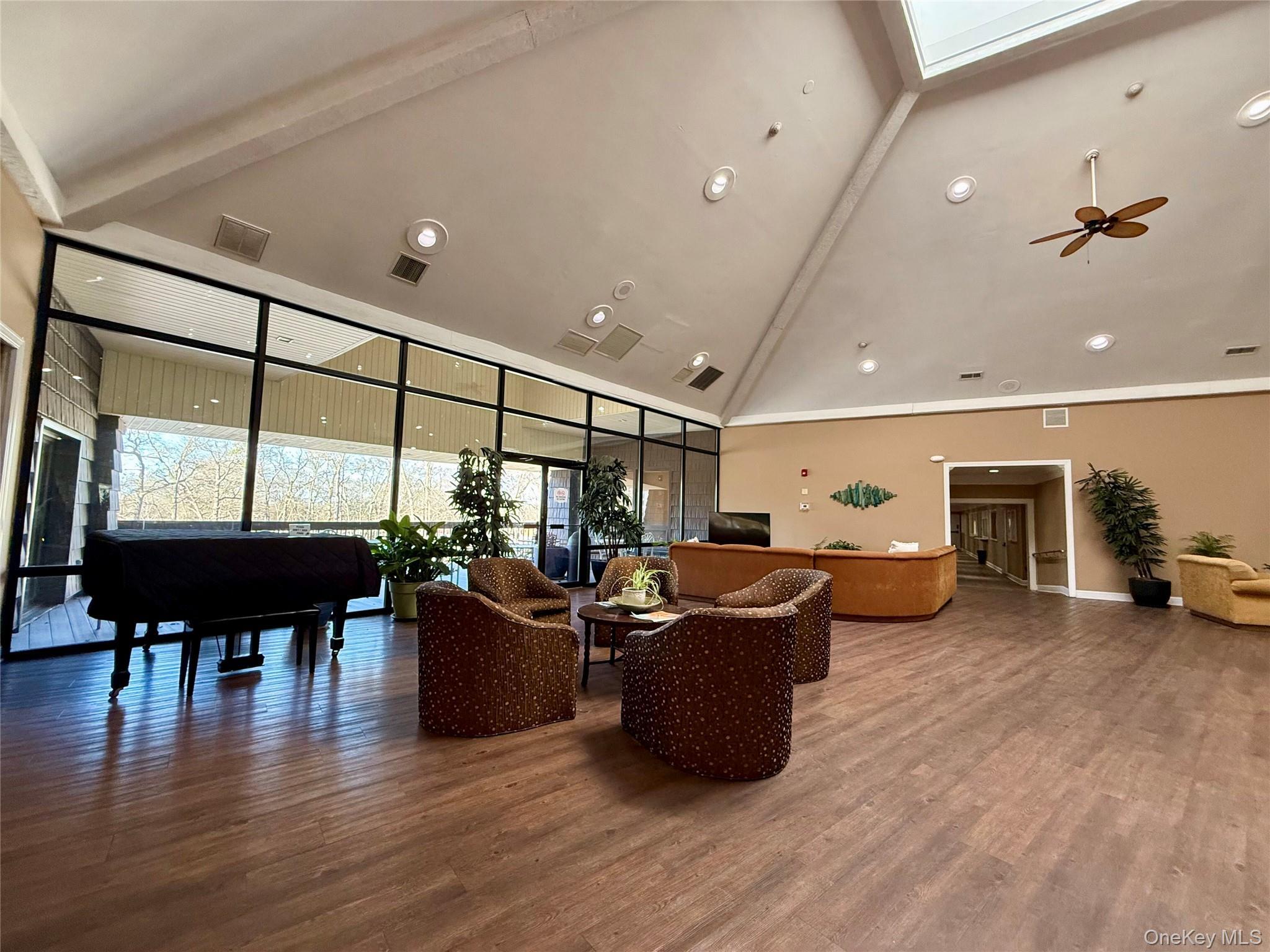 Condo Skyline  Suffolk County, NY 11727, MLS-973743-33