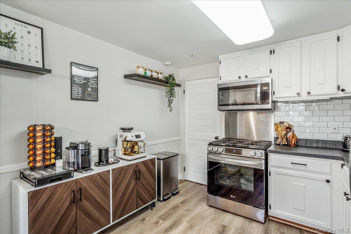 Condo Skyline  Suffolk County, NY 11727, MLS-973743-5