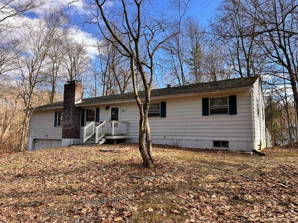 Single Family Roosevelt  Dutchess County, NY 12538, MLS-973778-2