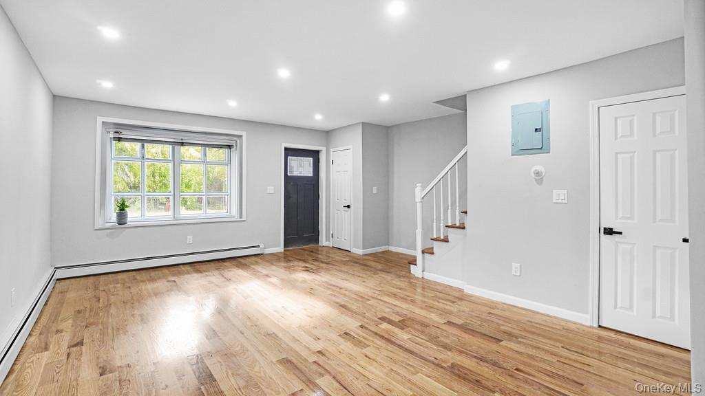 Single Family 224th Bronx, NY 10466, MLS-973783-9