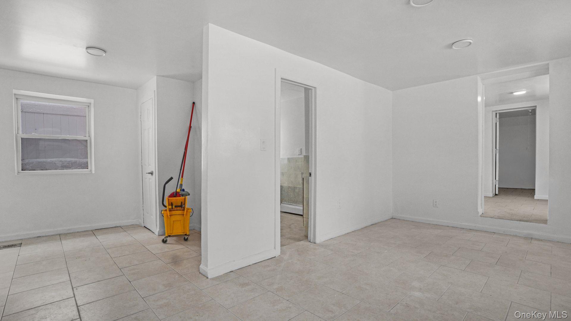 Single Family Hunter  Bronx, NY 10475, MLS-973789-15