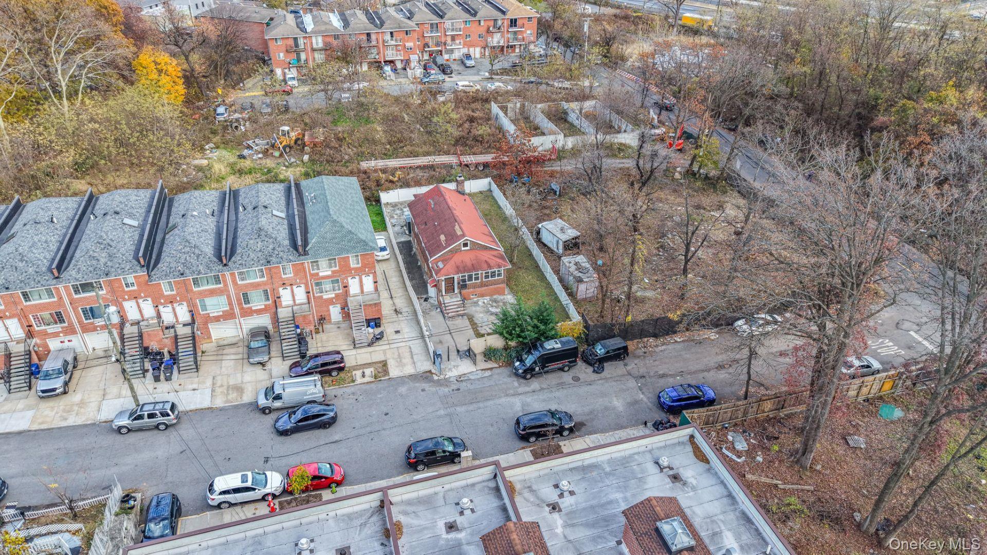 Single Family Hunter  Bronx, NY 10475, MLS-973789-24