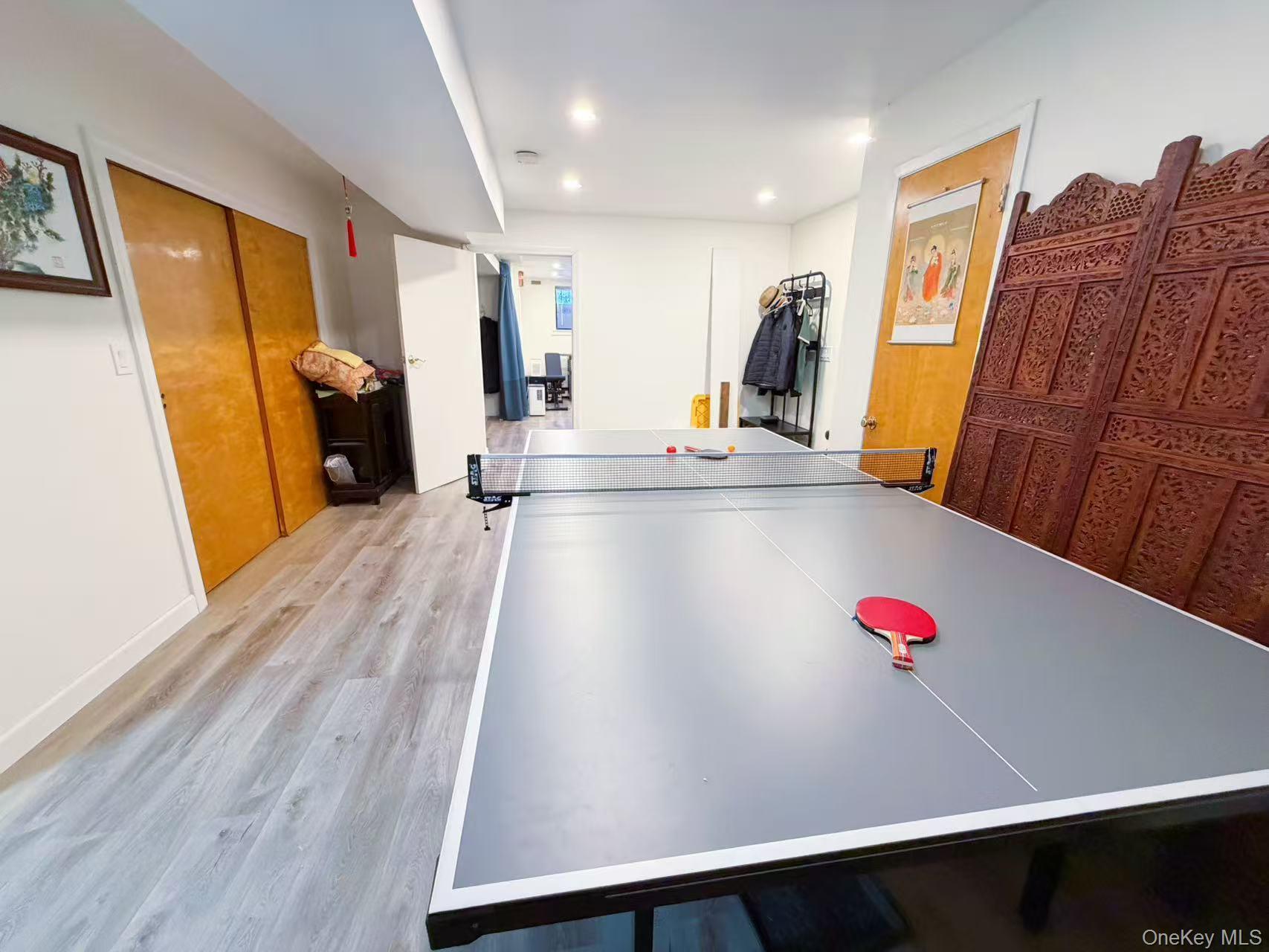 Single Family 20th  Queens, NY 11357, MLS-973793-21