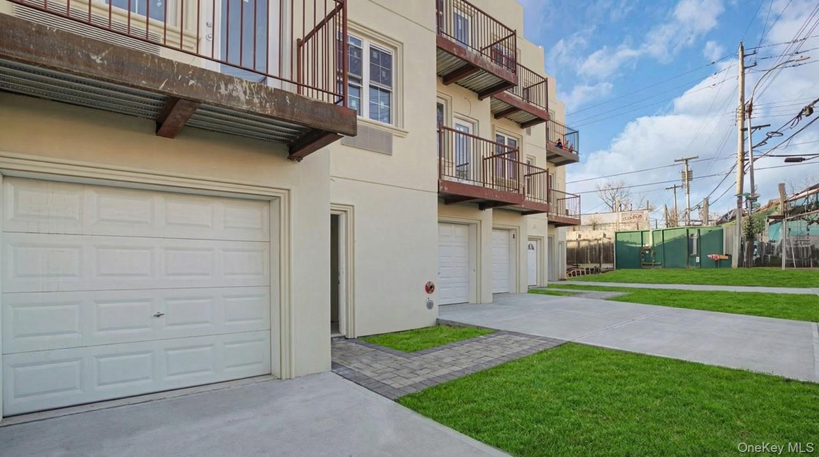 Single Family Van Nest  Bronx, NY 10460, MLS-973809-30