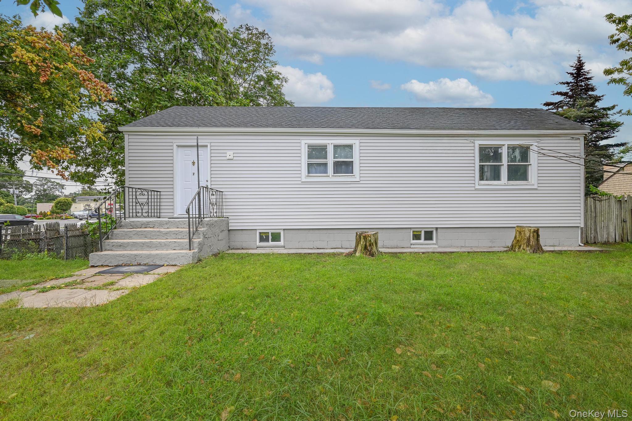 Single Family Joan Suffolk County, NY 11720, MLS-973813-2