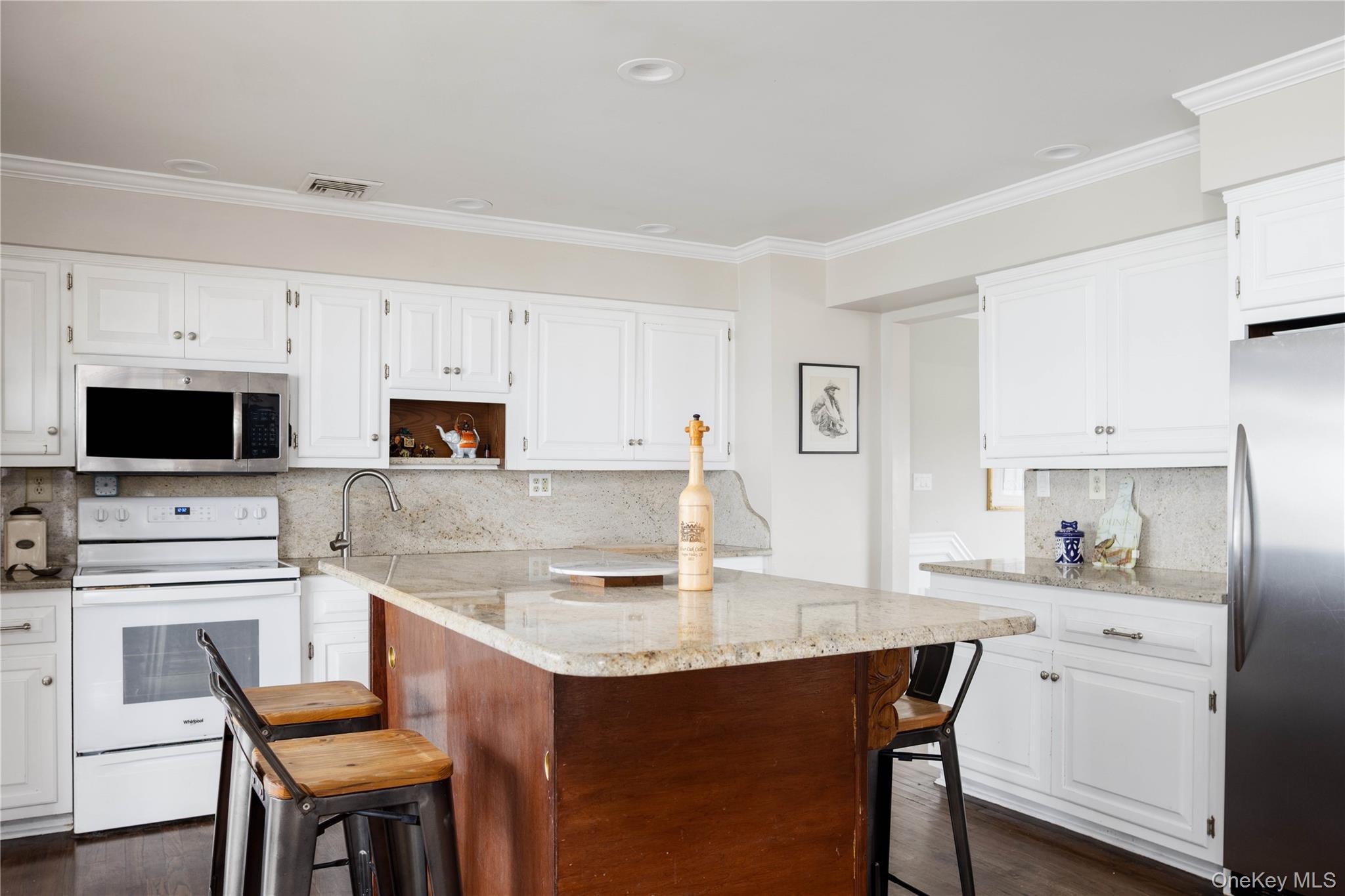 Single Family Glen Court  Suffolk County, NY 11935, MLS-973814-11