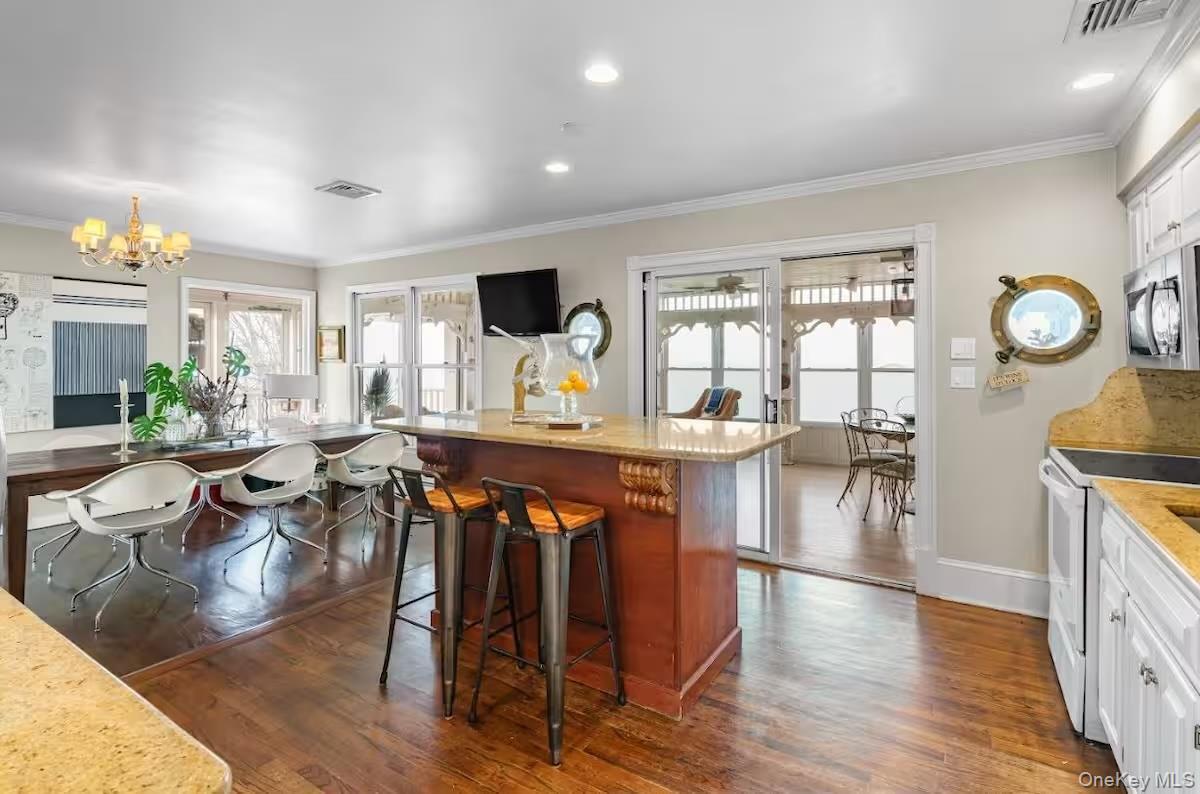 Single Family Glen Court  Suffolk County, NY 11935, MLS-973814-8
