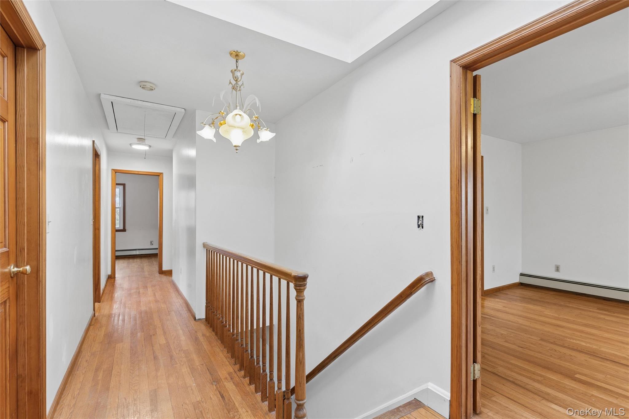 Single Family Overhill  Suffolk County, NY 11792, MLS-973818-18