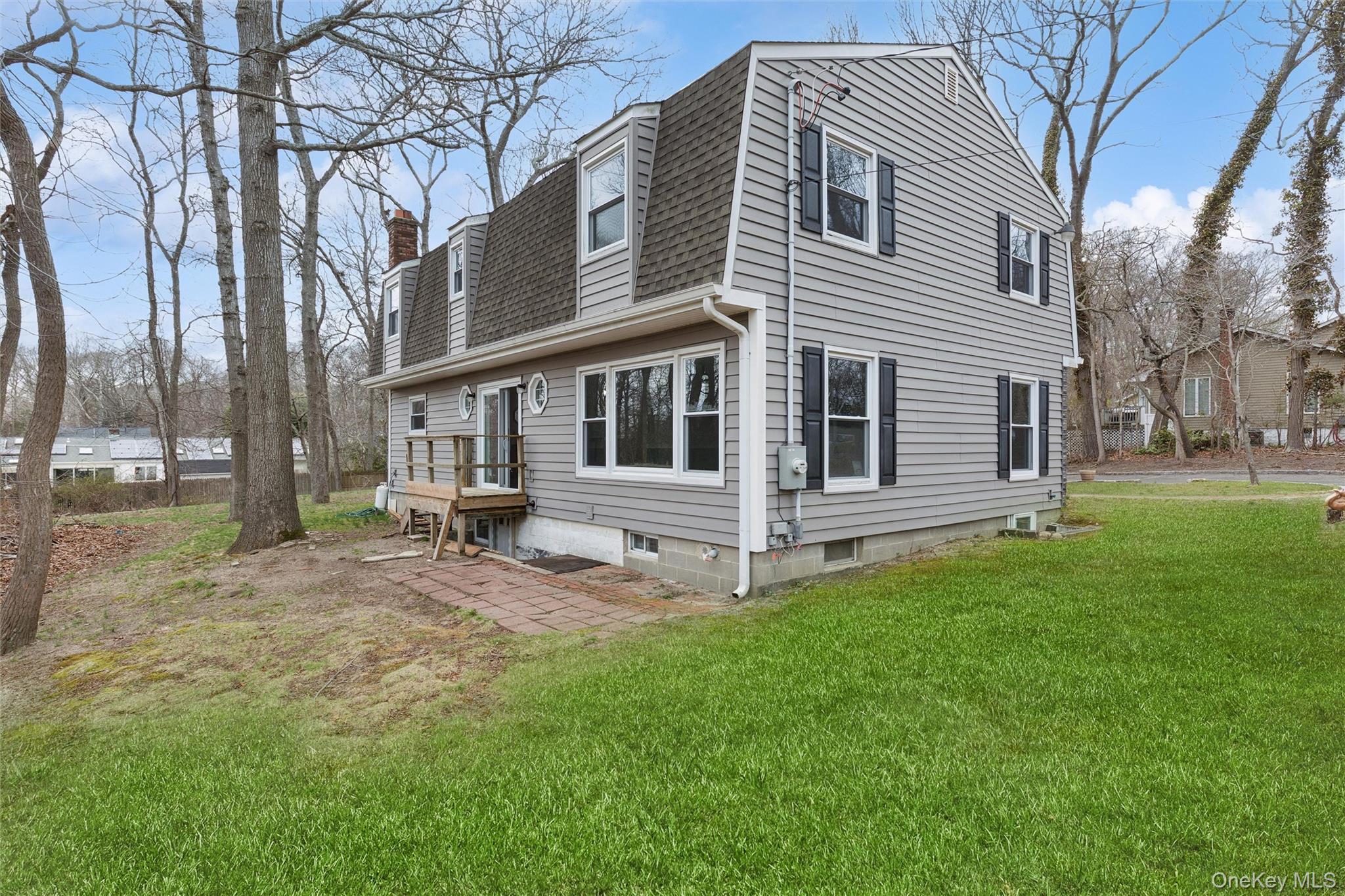 Single Family Overhill  Suffolk County, NY 11792, MLS-973818-23