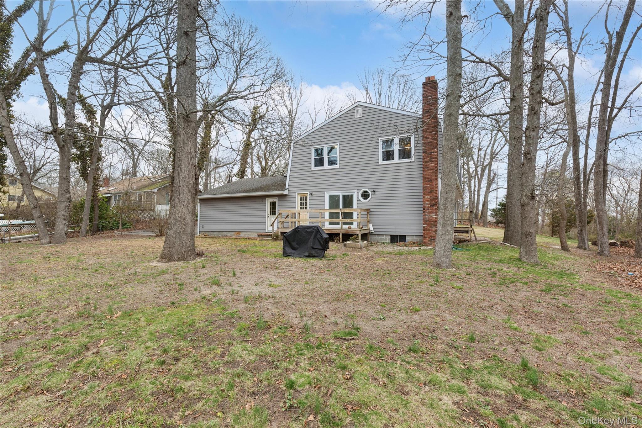 Single Family Overhill  Suffolk County, NY 11792, MLS-973818-24