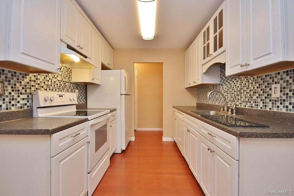 Condo Sierra Vista Rockland County, NY 10989, MLS-973830-6